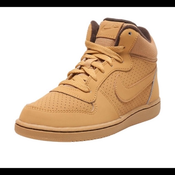 nike court borough tan